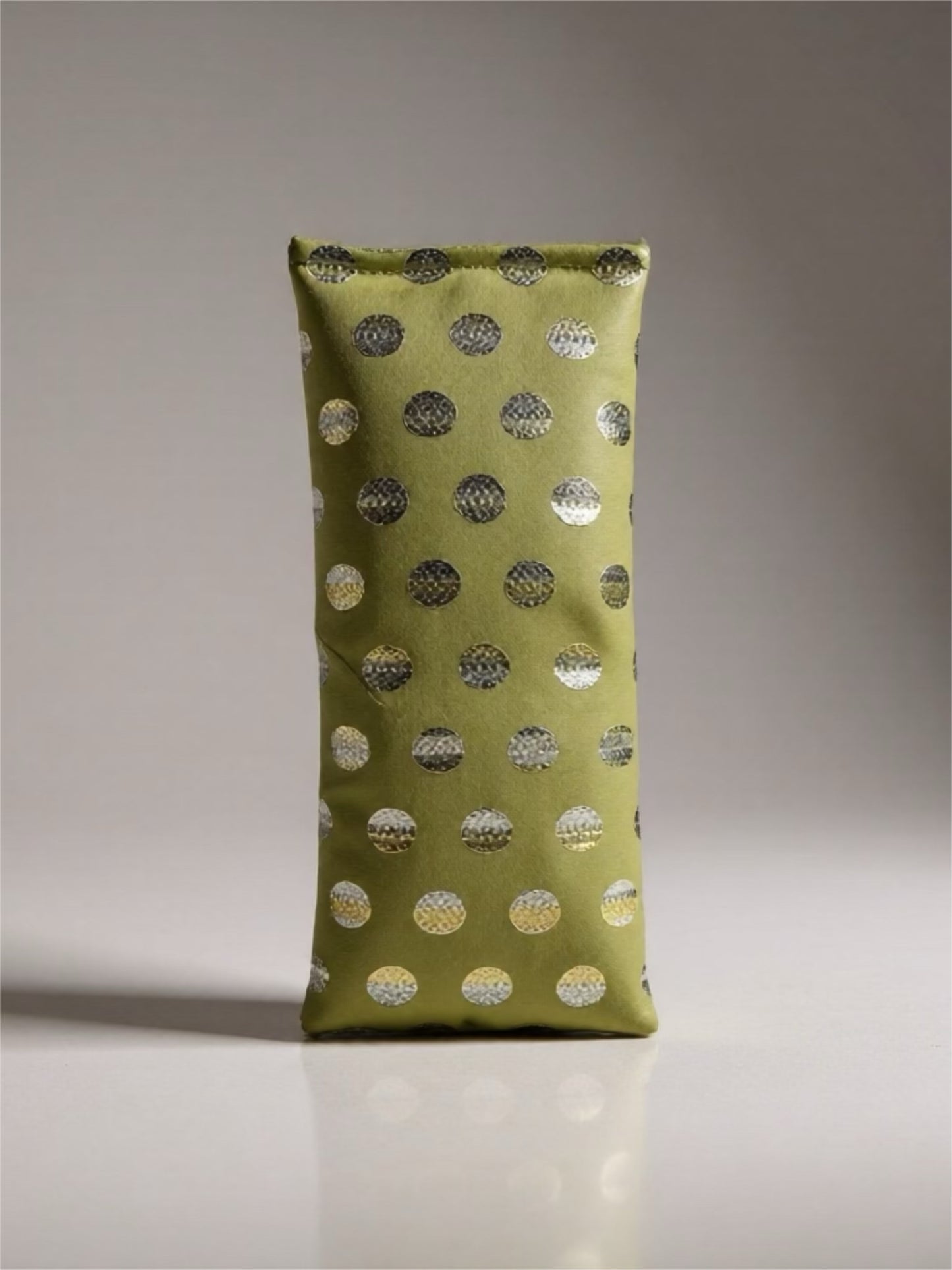 Mint & Meadow BotaniHeat - Medium Size - Light Earthy Tones