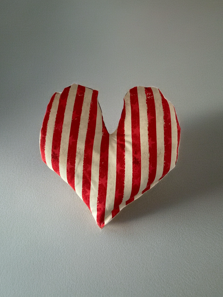 BotaniHeat Herbal Heart Eye Pillow Stars Stripes